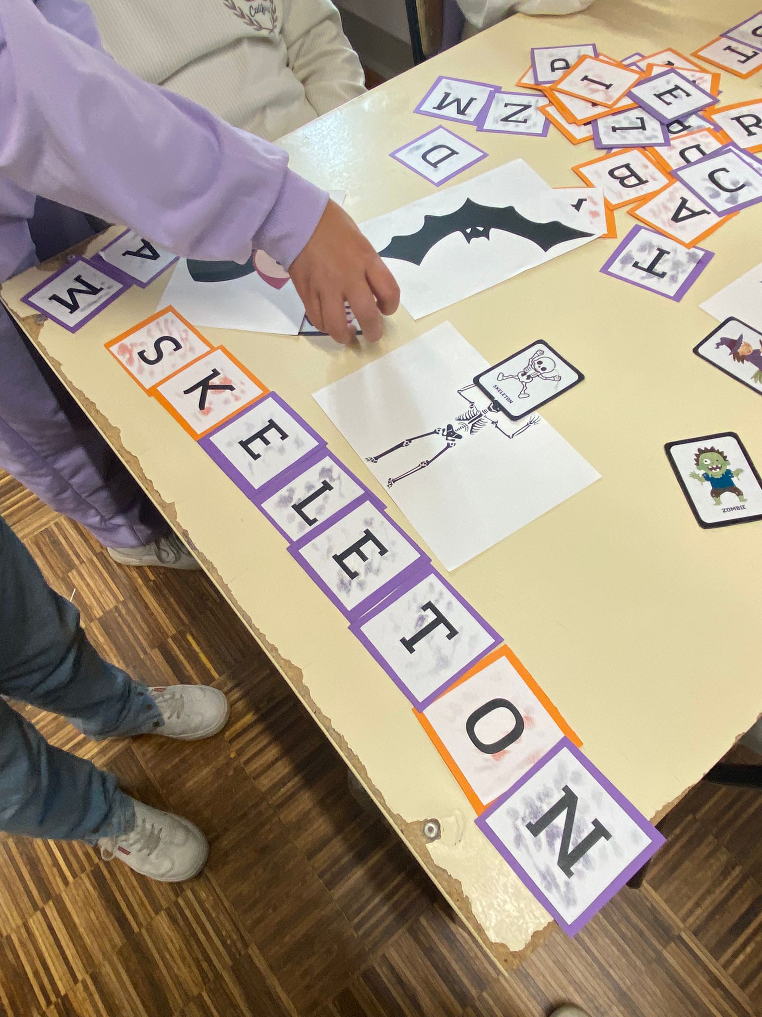 Halloween: Alunos do Ensino Profissional dinamizam atividade lúdico-pedagógica com as turmas do 5.º ano